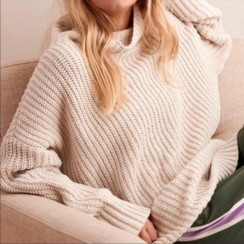 Oversized chenille American eagle sweater